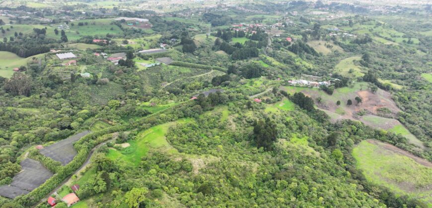 Mountain Property located in San Jeronimo, San José